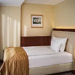 Western Residenzhotel ホテル